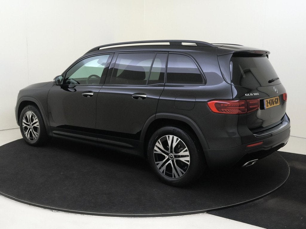 Mercedes-Benz GLB 180 Luxury Line / Night/ Sfeerverlichting/, Auto's, Mercedes-Benz, 136 pk, Gebruikt, 4 cilinders, Zwart
