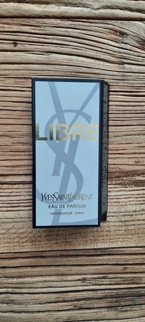 Parfumproefje yves saint laurent libre, Ophalen of Verzenden, Nieuw, Proef of Tester, Gevuld