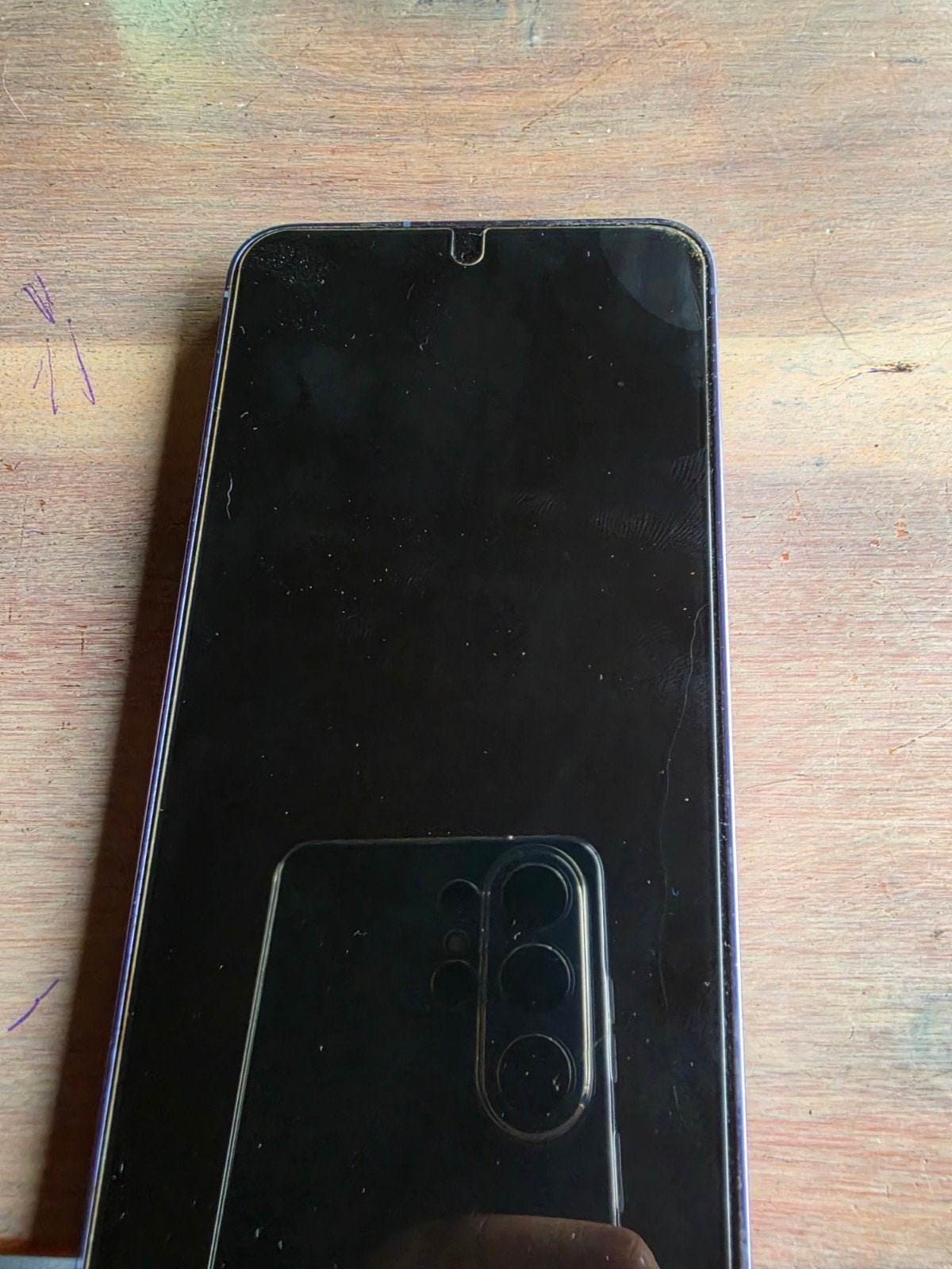 Samsung Galaxy S24 - Paars - Zo goed als nieuw