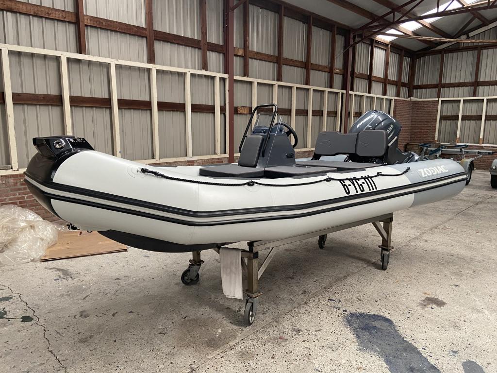 ZODIAC 4.2 open (bj 2023), Gebruikt, Benzine, Zodiac