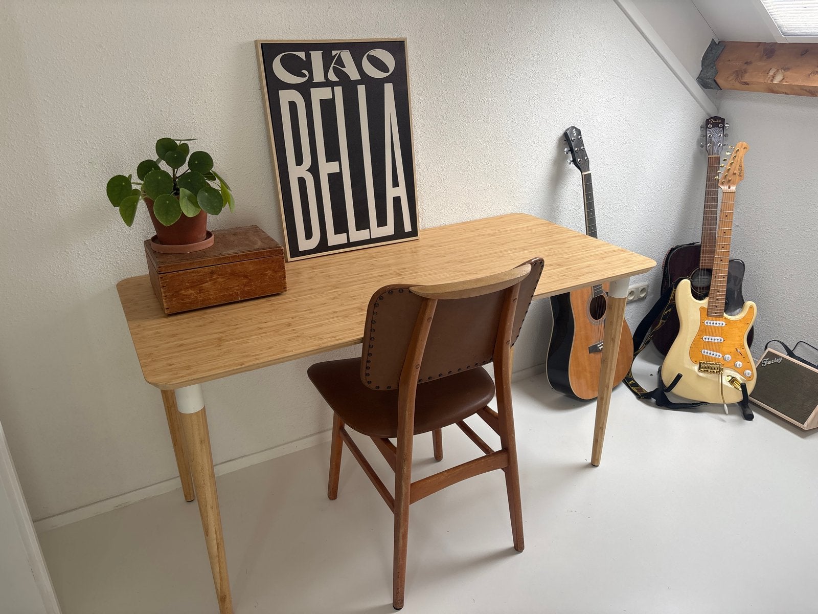 IKEA ANFALLARE bureau 140x65cm met 70cm hoge poten, Bruin, Ophalen of Verzenden, Zo goed als nieuw, IKEA