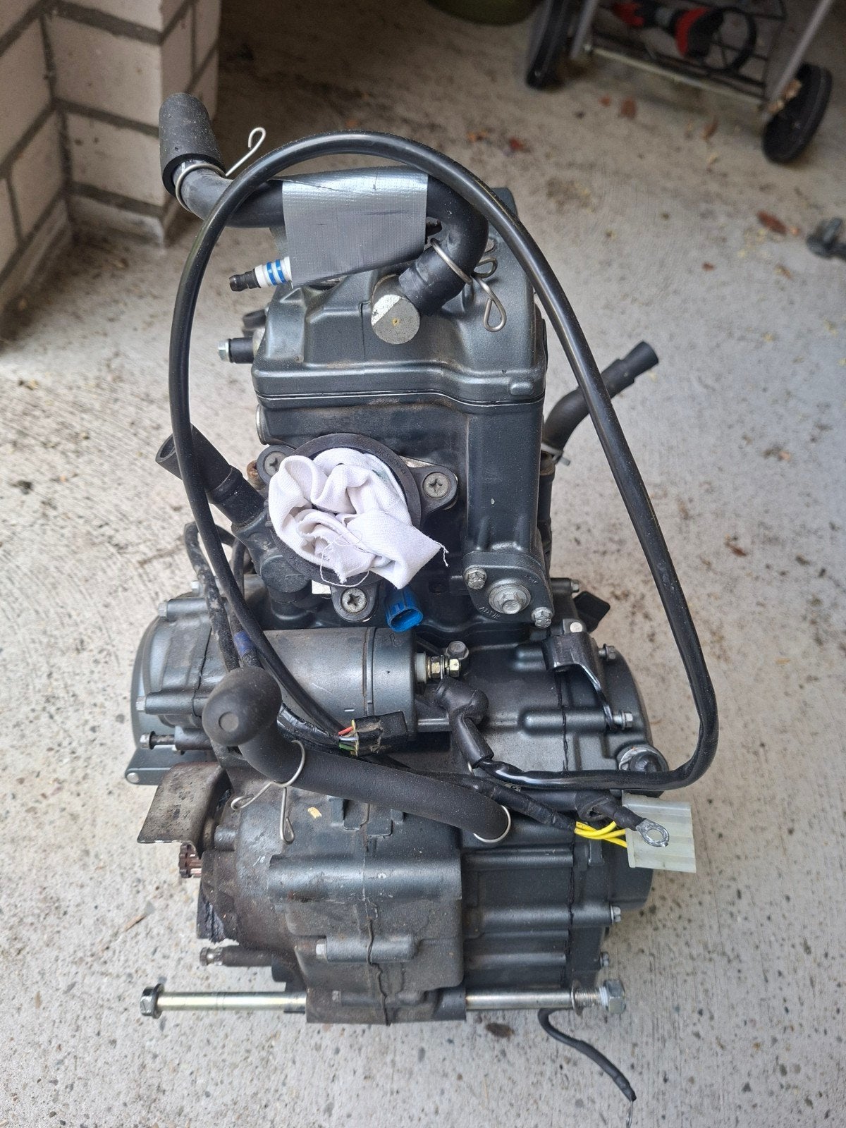 Motorblok KTM Duke 390 2013 - Schade klepvolgers, Motoren, Ophalen of Verzenden