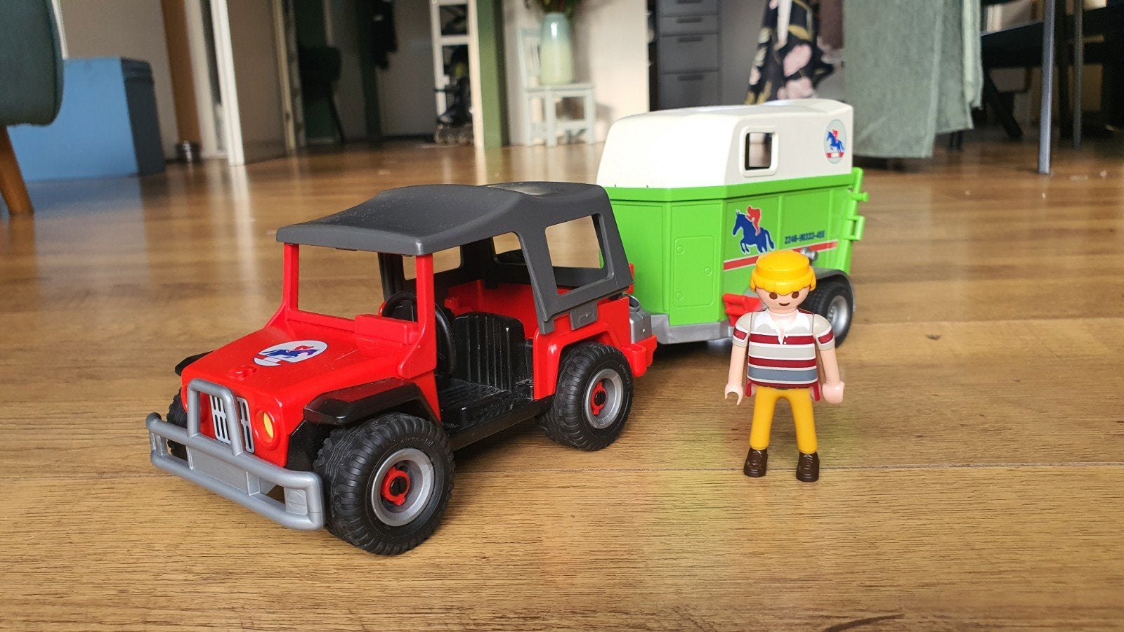 Playmobil Jeep met paardentrailer en figuur, Kinderen en Baby's, Speelgoed | Playmobil, Gebruikt, Complete set, Voertuig, Ophalen of Verzenden