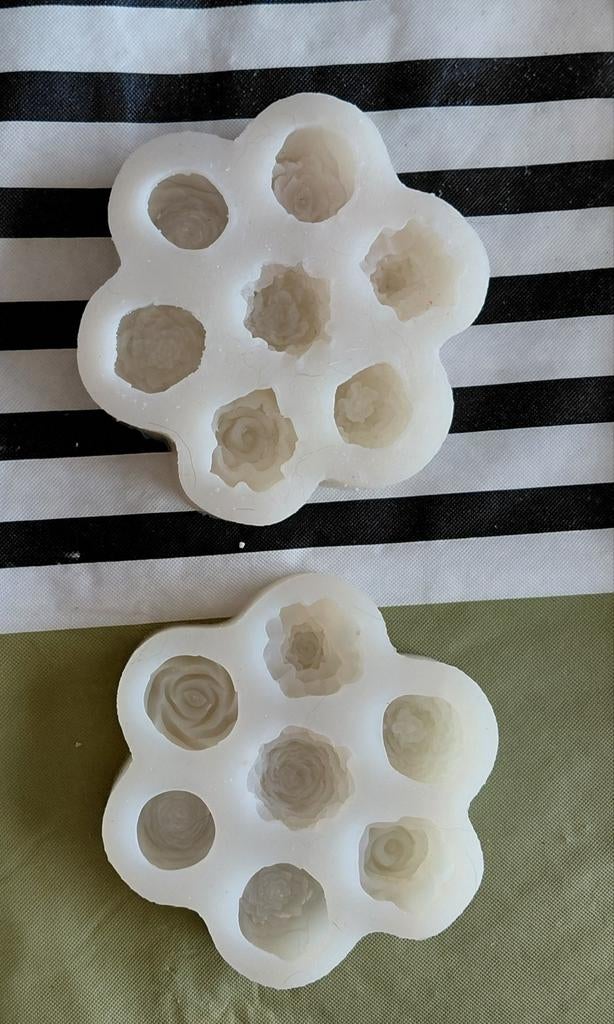 Siliconen mallen voor kleine bloemen (roos, ranonkel), Ophalen of Verzenden, Gebruikt, Kunststof