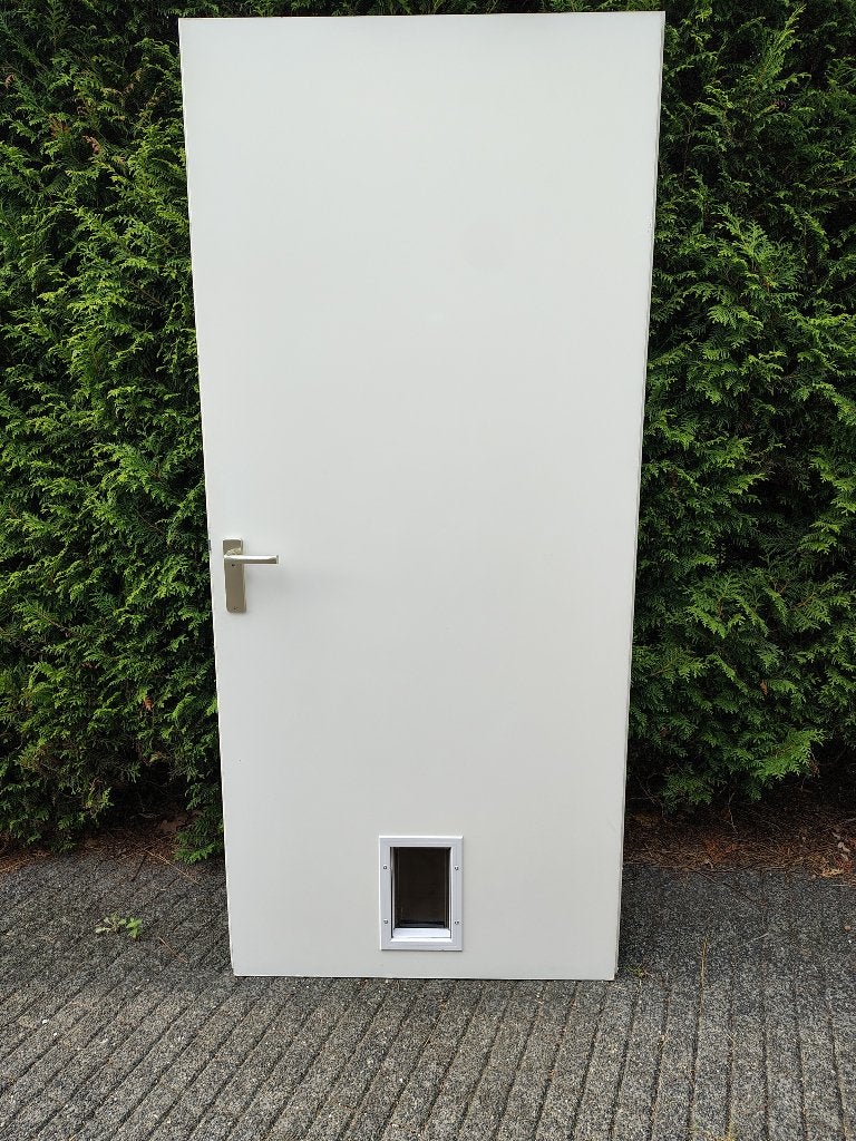 Te koop 2 binnendeuren met kattenluik, Ophalen, Gebruikt, 80 tot 100 cm, Binnendeur