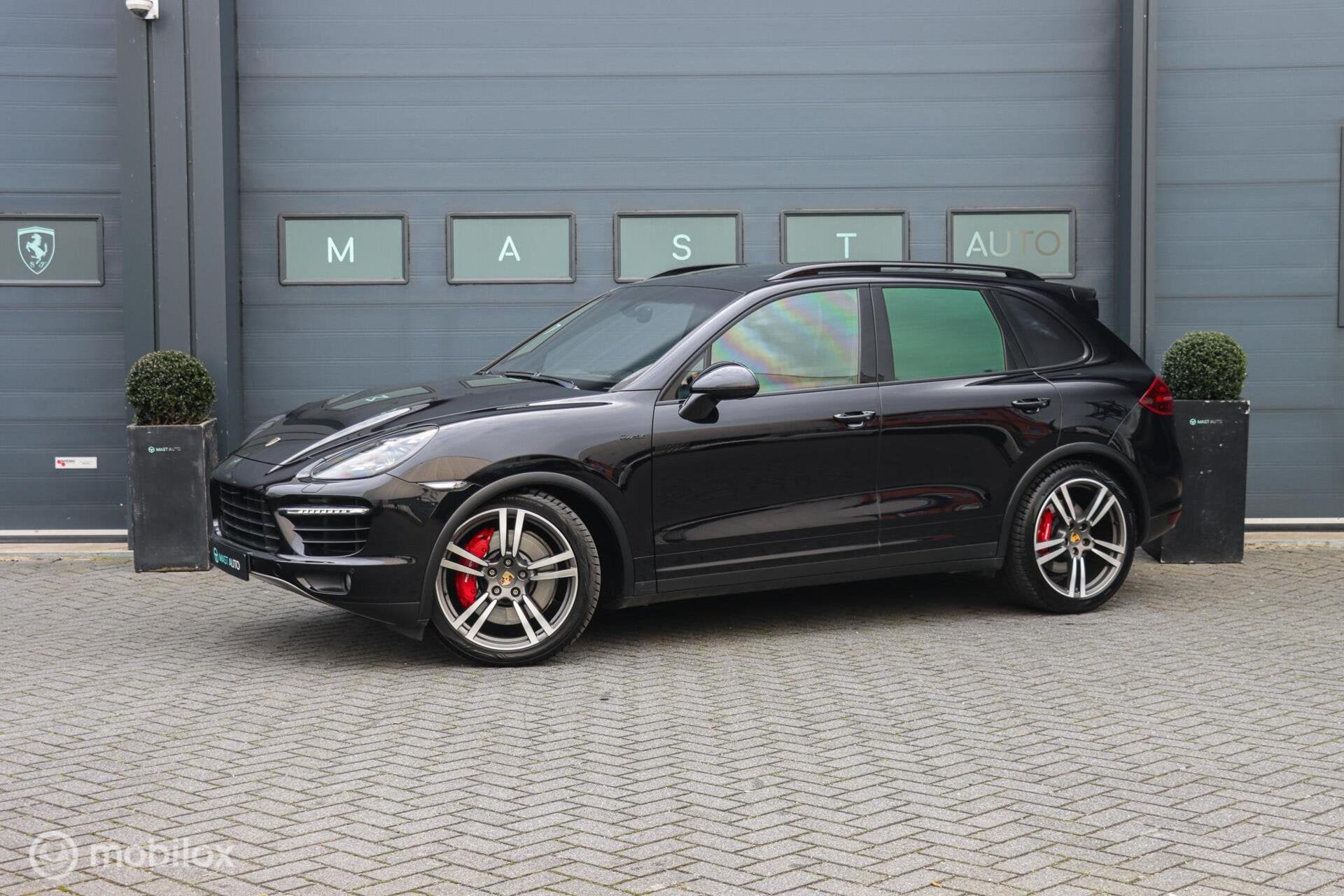 Porsche Cayenne 4.8 Turbo|Milltek|Luchtvering|PANO|BOSE|Carp, Automaat, Gebruikt, Navigatiesysteem, Leder