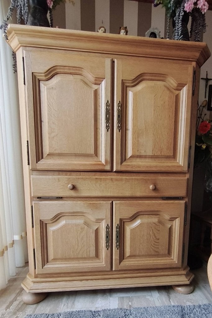Kast, Ophalen