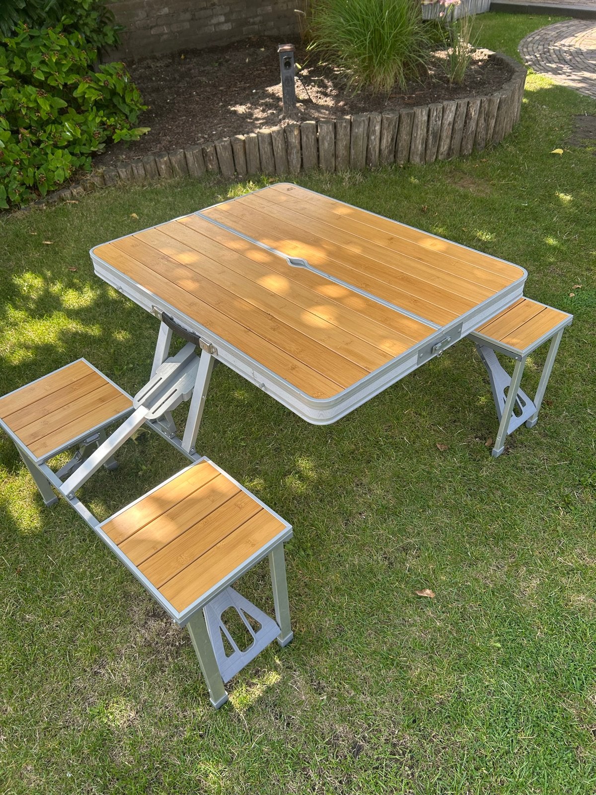 Stijlvolle Aluminium Picnicktafel met Bamboe Topblad, Tuin en Terras, Picknicktafels, Ophalen, Aluminium, Zo goed als nieuw, Rechthoekig