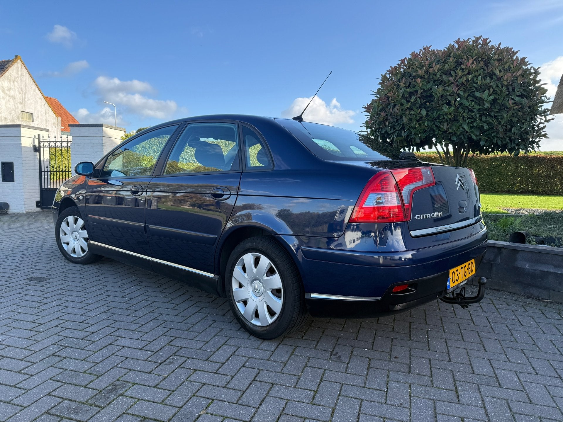 Citroen C5 2.0-16V Caractère / Bj: 2006 / Aut / Nieuwe apk, Auto's, Gebruikt, 4 cilinders, 700 kg, Blauw
