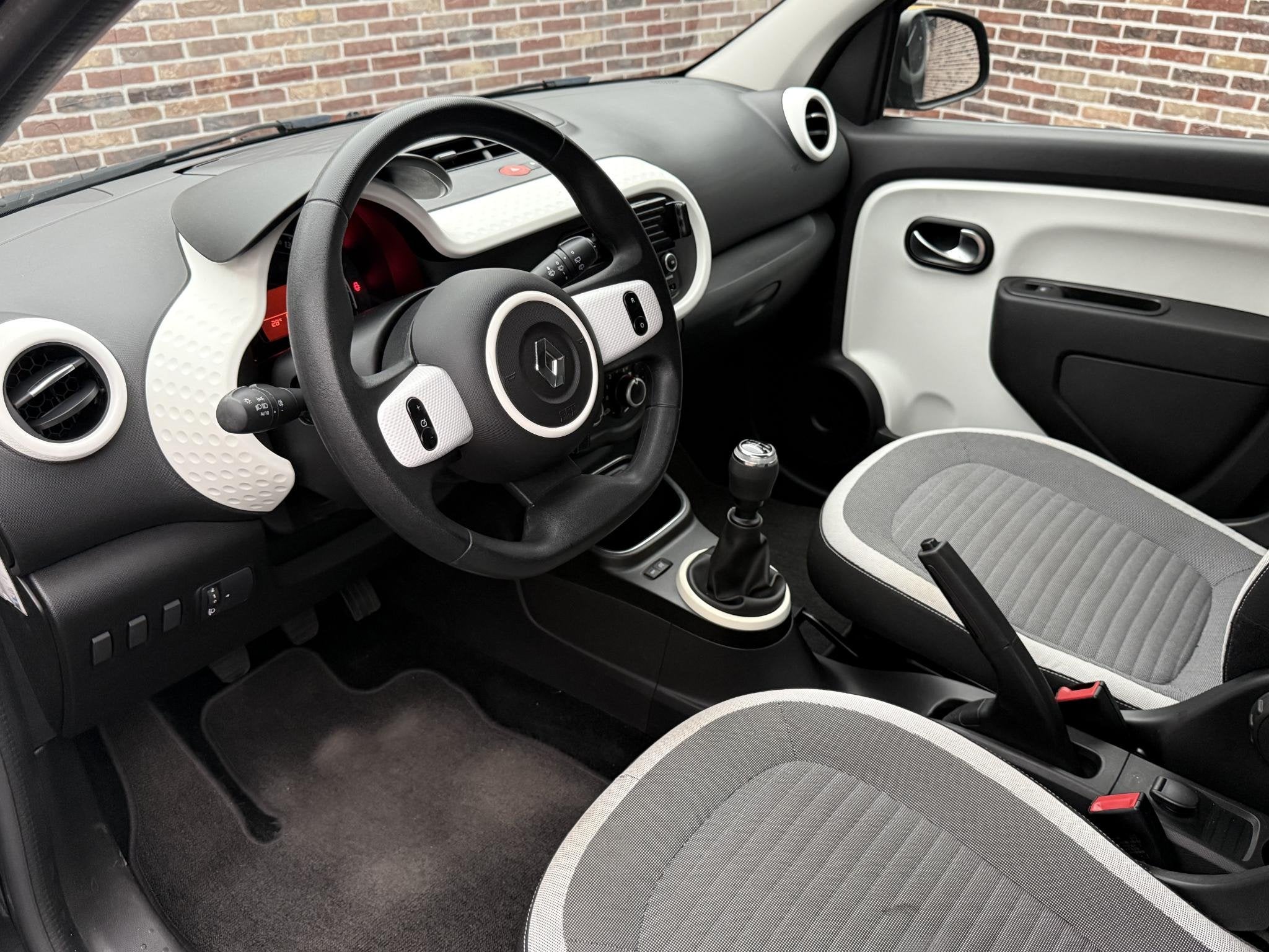 Renault Twingo 1.0 SCe Collection | Nette auto | Goed onderh, Elektrische ramen, Gebruikt, 4 stoelen, Origineel Nederlands
