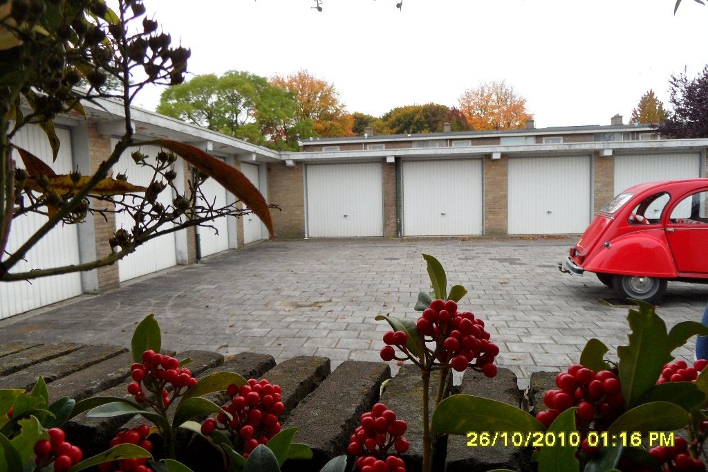 Apeldoorn, Garagebox met licht en electrisch te huur, Auto diversen, Autostallingen en Garages