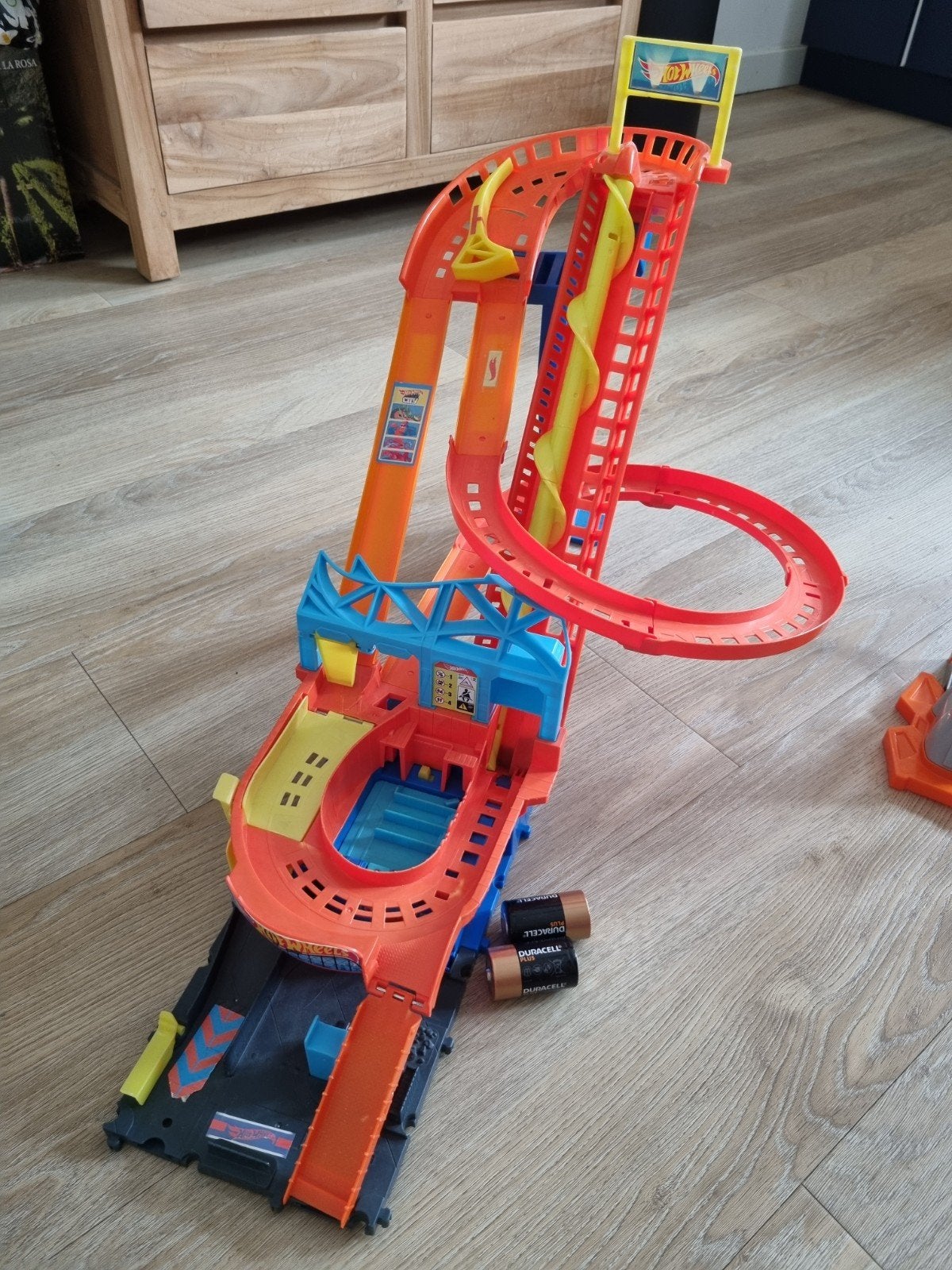 Hotwheels schroeflift en baanonderdeel, Kinderen en Baby's, Speelgoed | Racebanen, Ophalen, Zelf te bouwen, Hot Wheels, Elektrisch