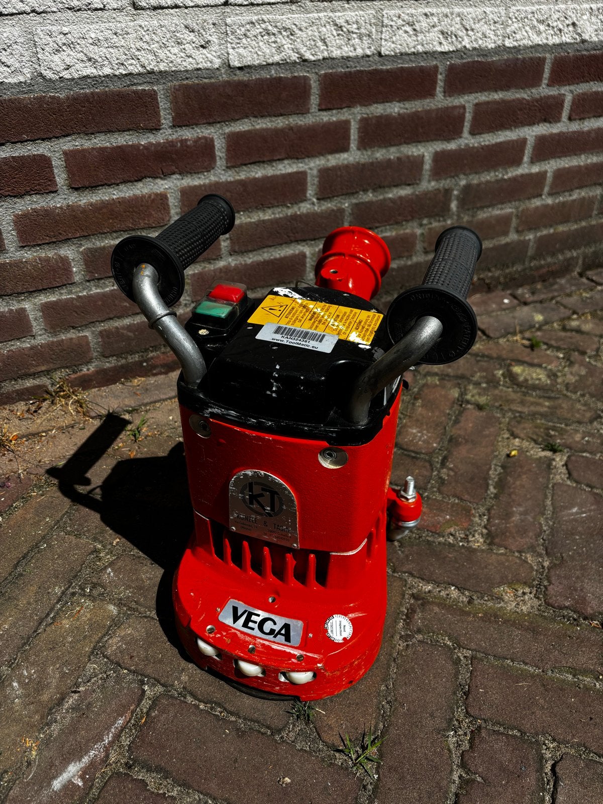 Künzle & Tasin Vega schuurmachine - 1250W, Ophalen, Gebruikt, 1200 watt of meer, Vlakschuurmachine