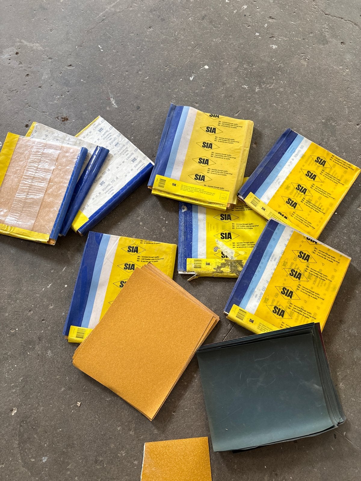 Diverse schuurpapier vellen - SIA en meer, Ophalen of Verzenden, Nieuw, Overige typen