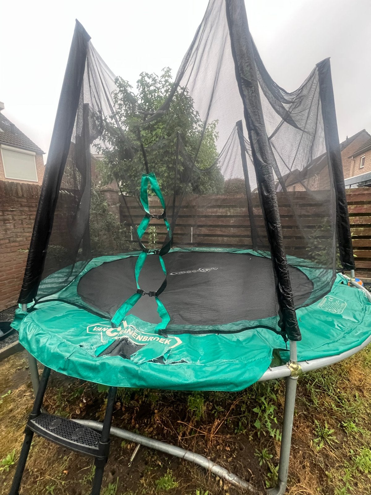 Trampoline met veiligheidsnet - opknapper, Ophalen of Verzenden, Gebruikt