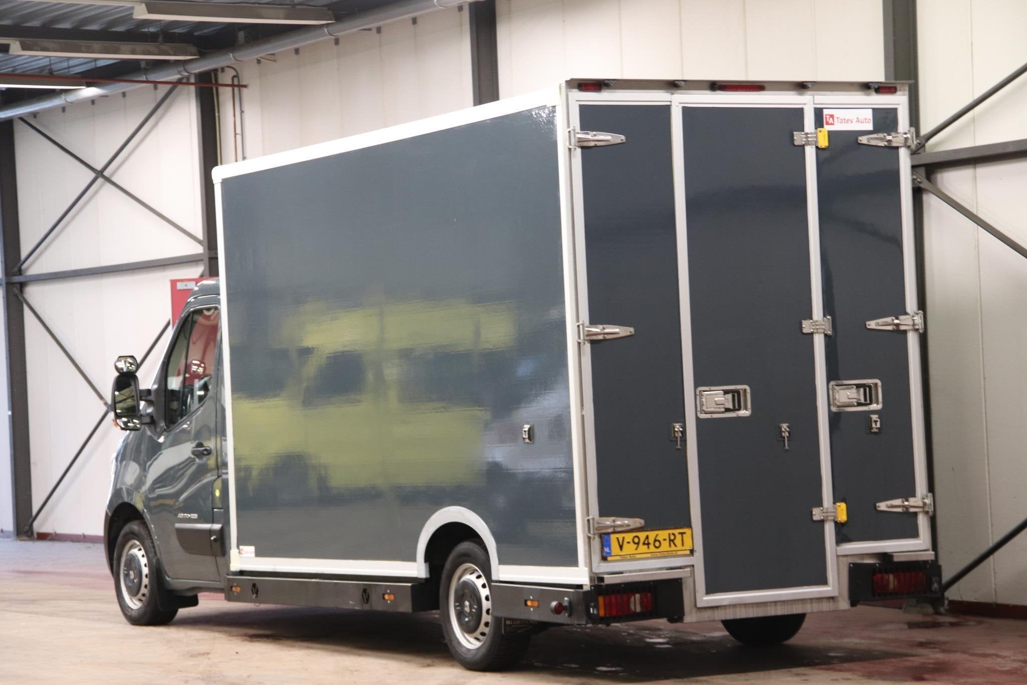 Renault Master 170PK AUTOMAAT LOWLINER VERKOOPWAGEN, Stof, Gebruikt, Euro 6, 4 cilinders