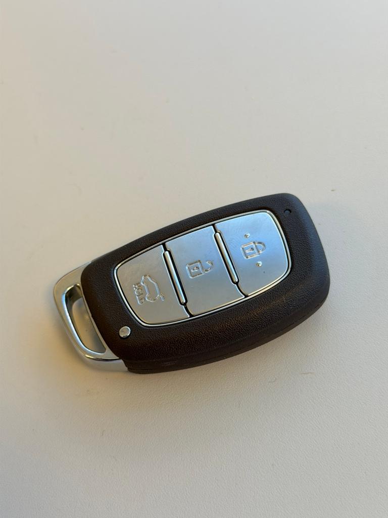 Originele Hyundai Smart Key sleutel 3 Knops MBEC4FOB2006, Auto-onderdelen, Gebruikt, Ophalen of Verzenden, H, H