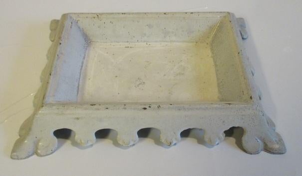 oude gietijzeren spittoon spuigbbak uit antiek cafe bistro, Verzenden