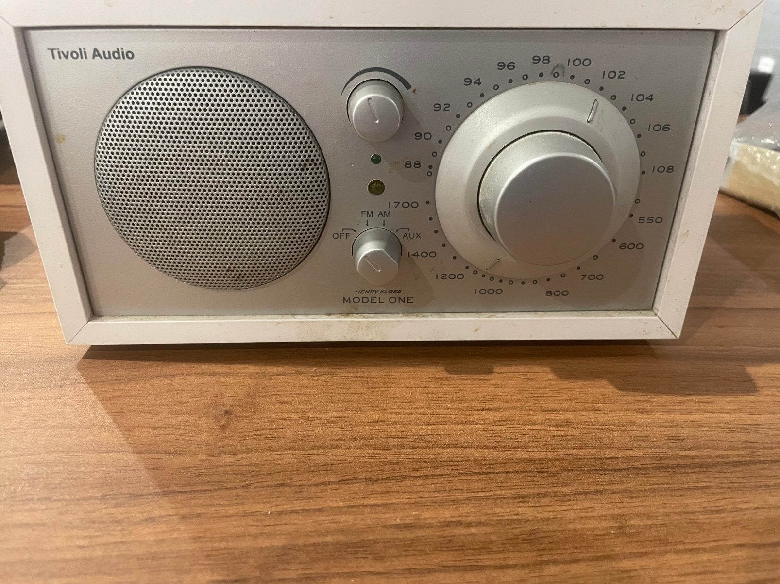 Tivoli Audio Model One, Ophalen of Verzenden, Gebruikt, Radio