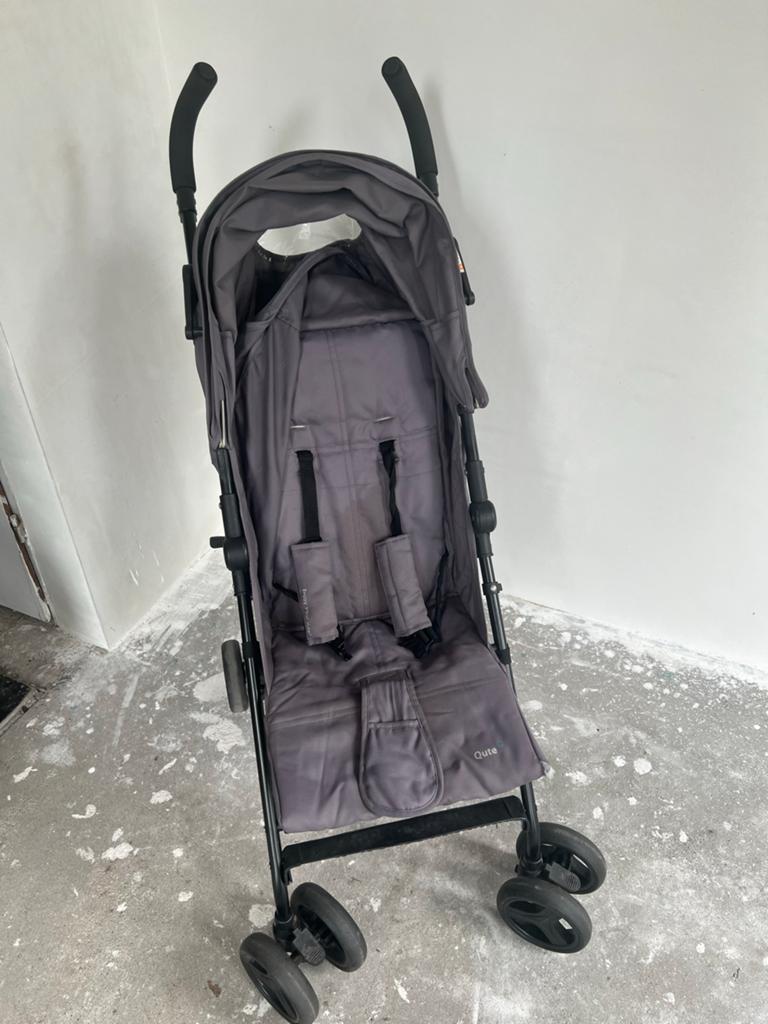 Qute Buggy Grijs - Compact en Handig, Ophalen of Verzenden, Gebruikt, Overige merken, Verstelbare rugleuning