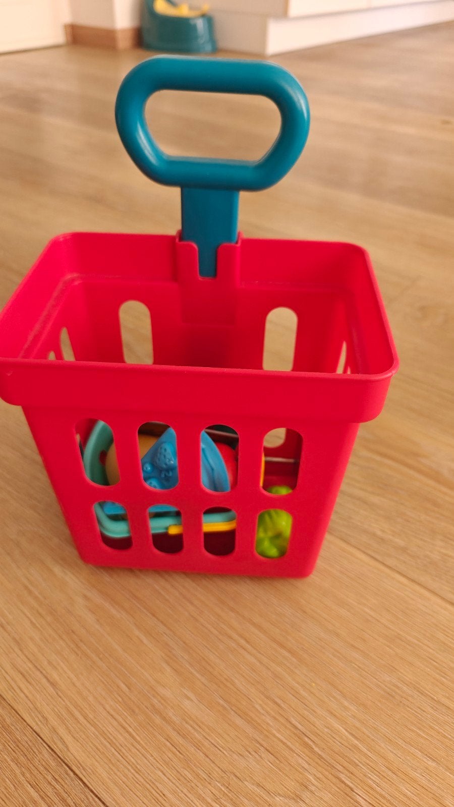 Rood speelgoed winkelmandje met handvat, Ophalen of Verzenden, Zo goed als nieuw, Jongen of Meisje