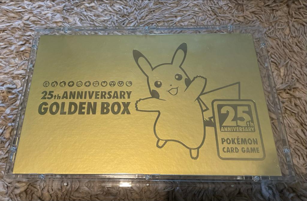 Pokémon 25th Anniversary Golden Box - Japanse Editie, Ophalen of Verzenden, Nieuw, Overige typen, Foil