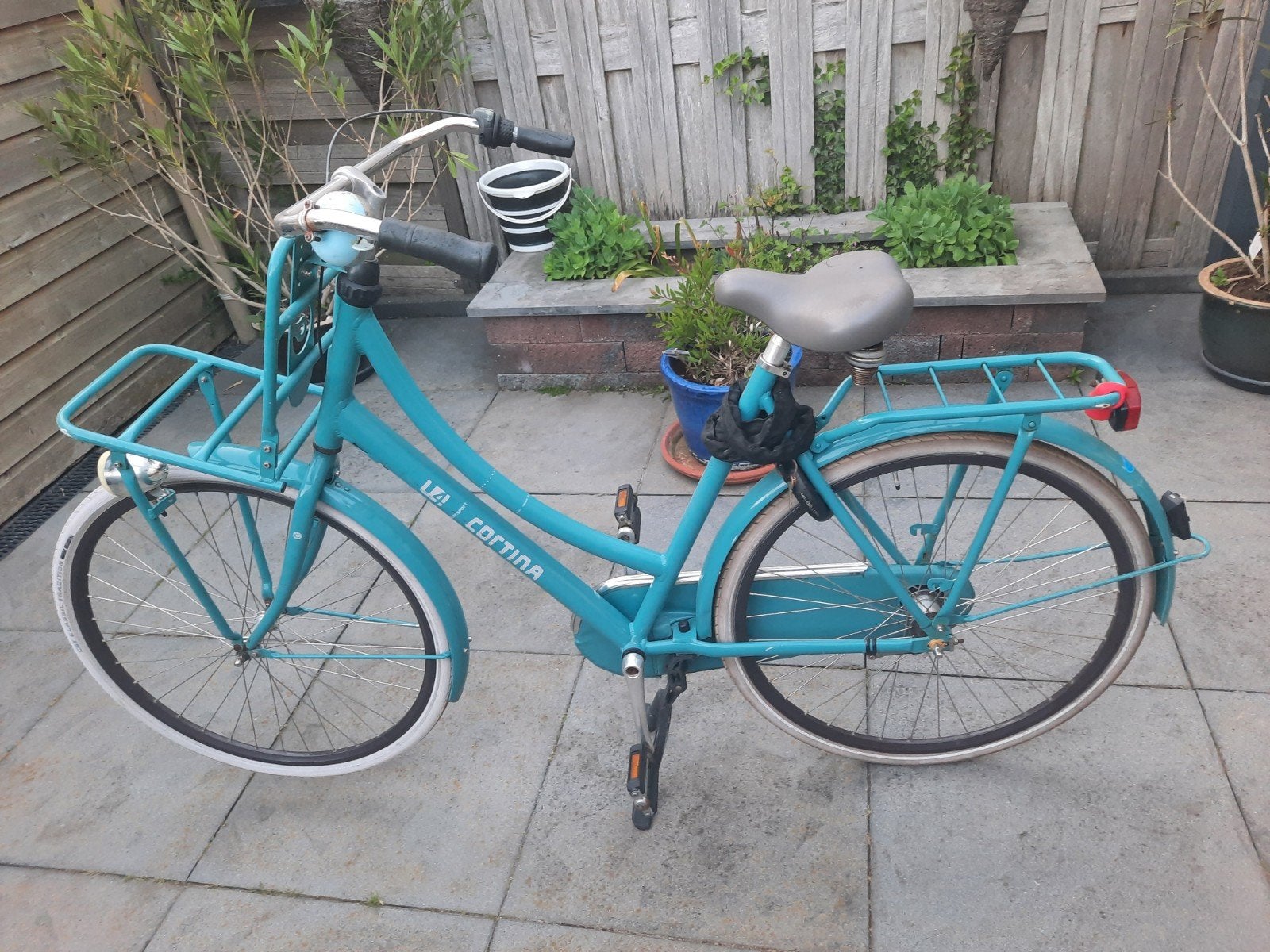 CORTINA U4 TRANSPORTFIETS, Fietsen en Brommers, Fietsen | Dames | Omafietsen, Ophalen, Cortina U4 transportfiets, Versnellingen