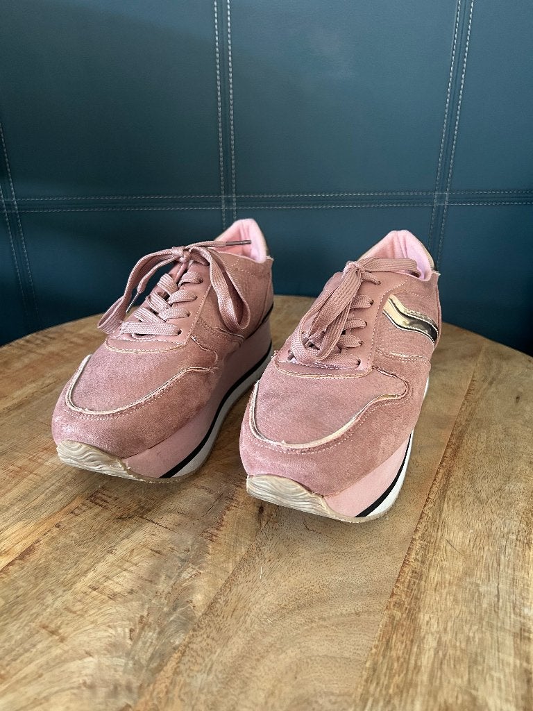 Sneakers, Ophalen, Sneakers of Gympen, Roze, Gedragen