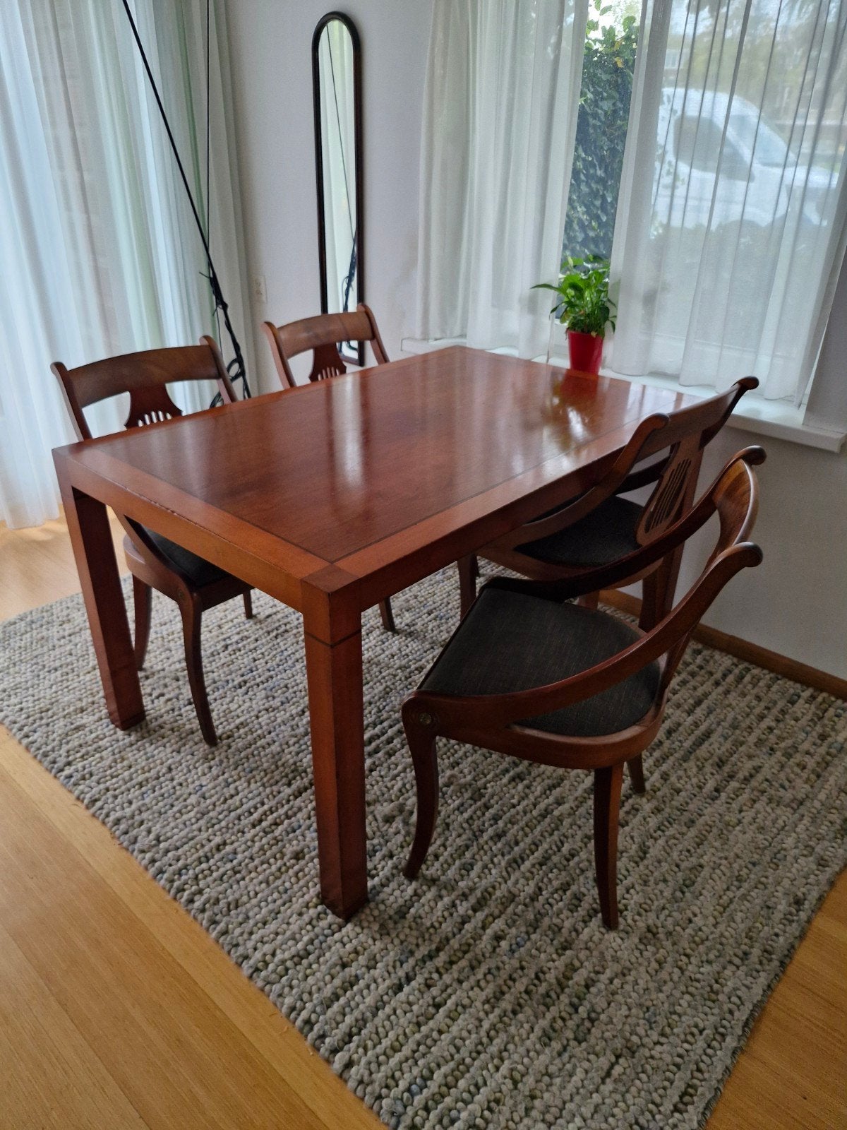 Elegante eettafel met 4 stoelen - 140x90x76 cm, Ophalen, Gebruikt, 100 tot 150 cm, 50 tot 100 cm