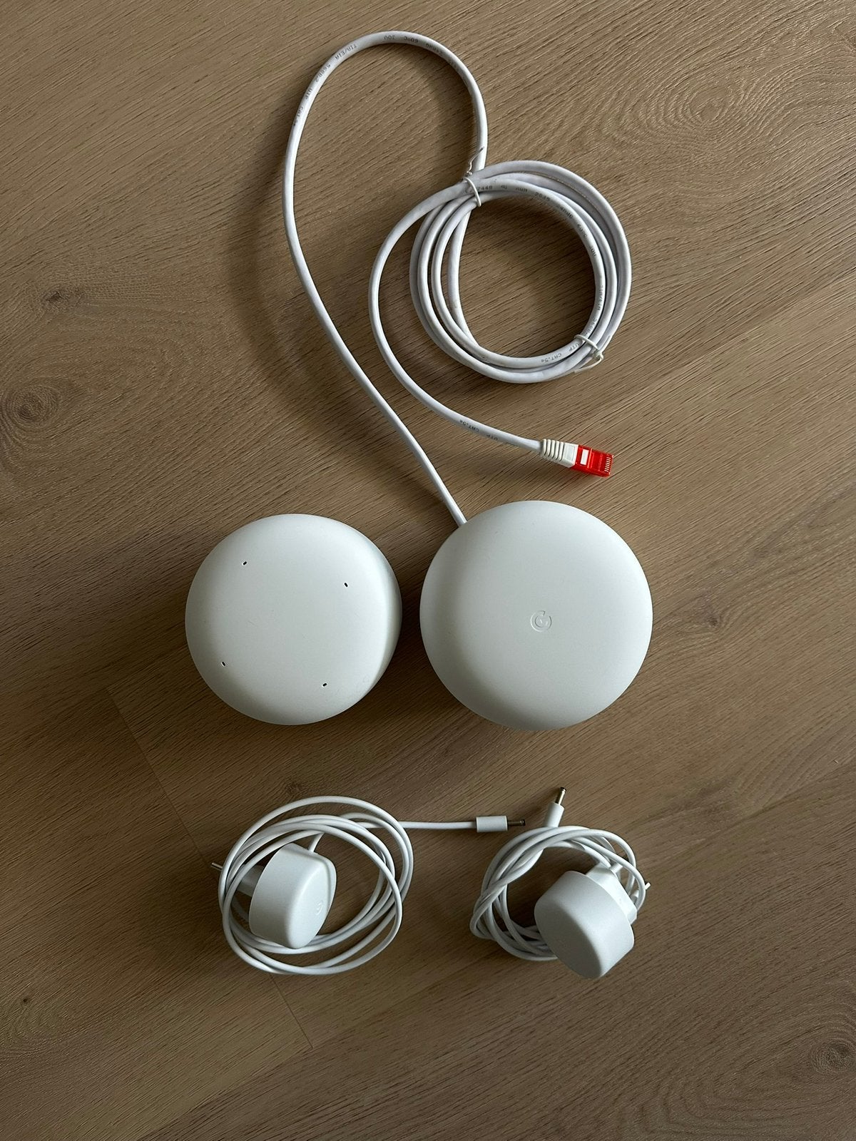 Google Nest Wifi Router en Point (2 stuks), Computers en Software, Routers en Modems, Zo goed als nieuw, Router met modem, Ophalen of Verzenden