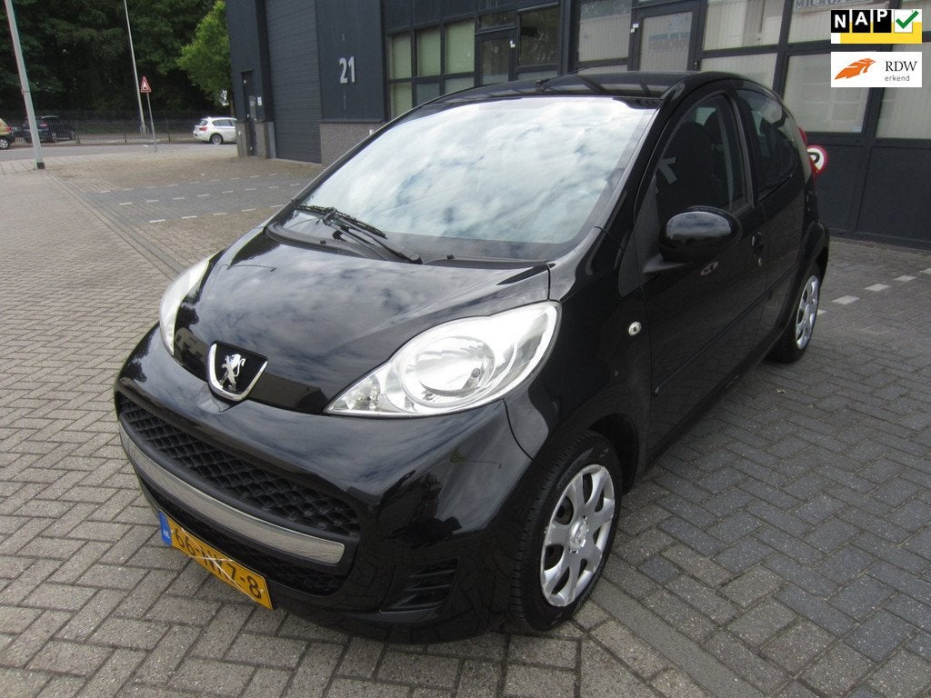 Peugeot 107 1.0-12V XS 2010 Airco 5-Deurs NAP! APK!, Voorwielaandrijving, Gebruikt, 4 stoelen, Origineel Nederlands