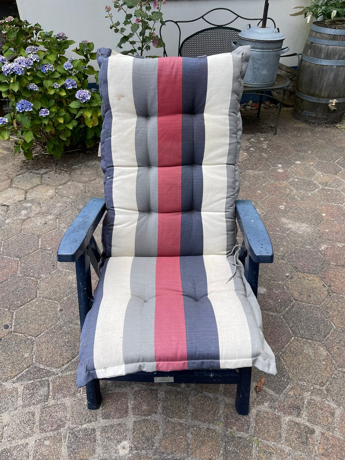 Kunstof ligbedden met kussens en 1 tuinstoel, Tuin en Terras, Ligbedden, Ophalen, Gebruikt, Kunststof