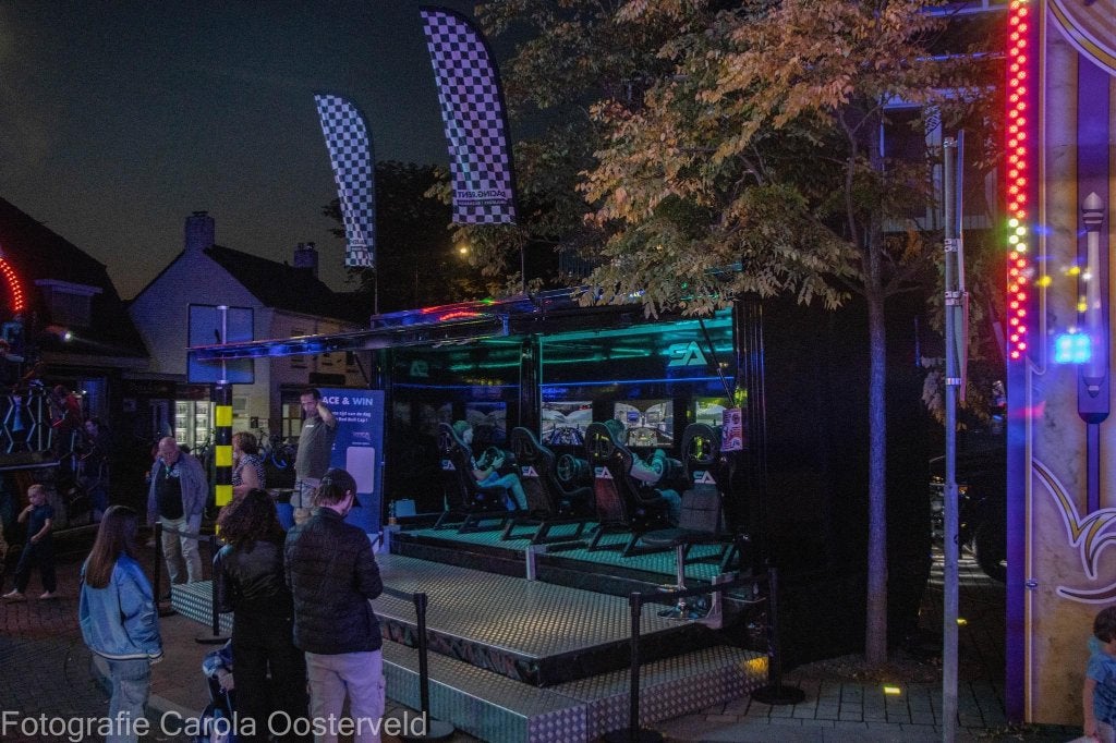 Podium aanhanger met simulators, Hobby en Vrije tijd, Feestartikelen | Verhuur, Ophalen, Gebruikt, Overige