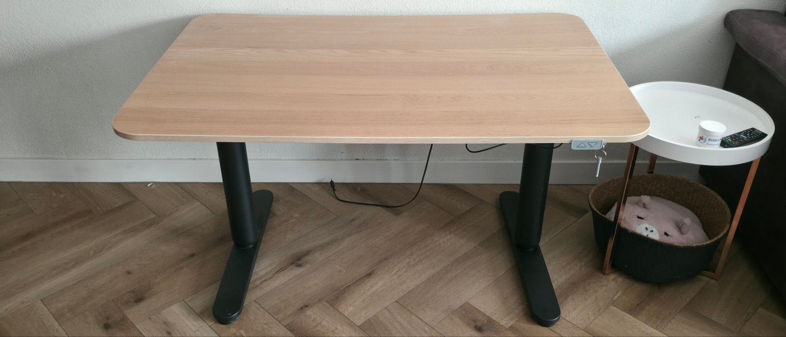 Verstelbaar bureau met houten blad, 100 tot 150 cm, Tot twee personen, 50 tot 100 cm, Zo goed als nieuw
