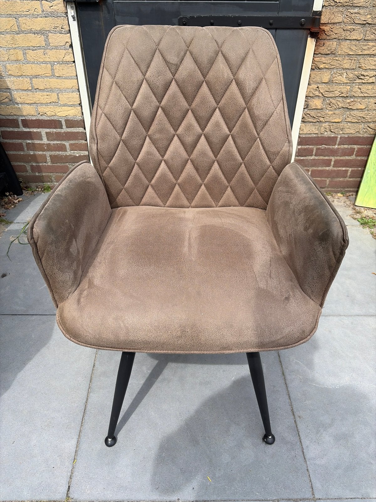 Industriële stoelen met breed zitvlak en vilt doppen, Huis en Inrichting, Stoelen, Ophalen, Gebruikt, Twee, Stof
