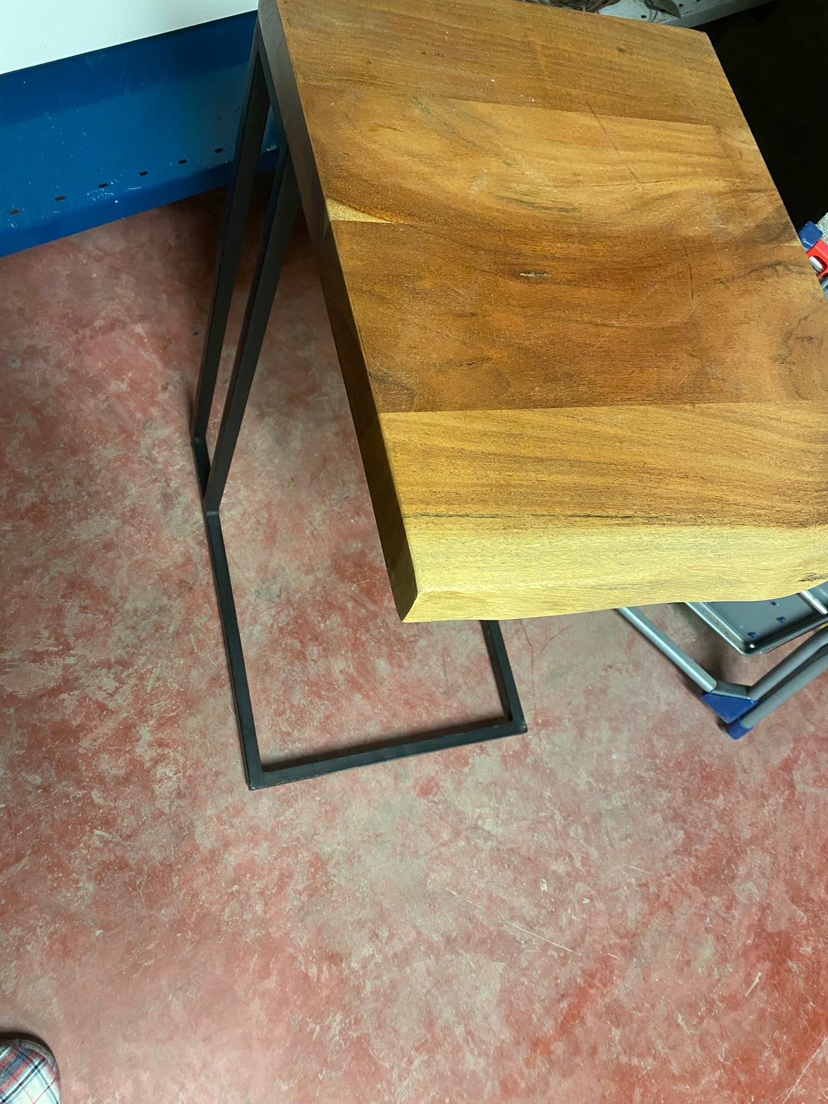 Bijzettafel, Huis en Inrichting, Tafels | Bijzettafels, Ophalen, Zo goed als nieuw, Rond, Minder dan 55 cm