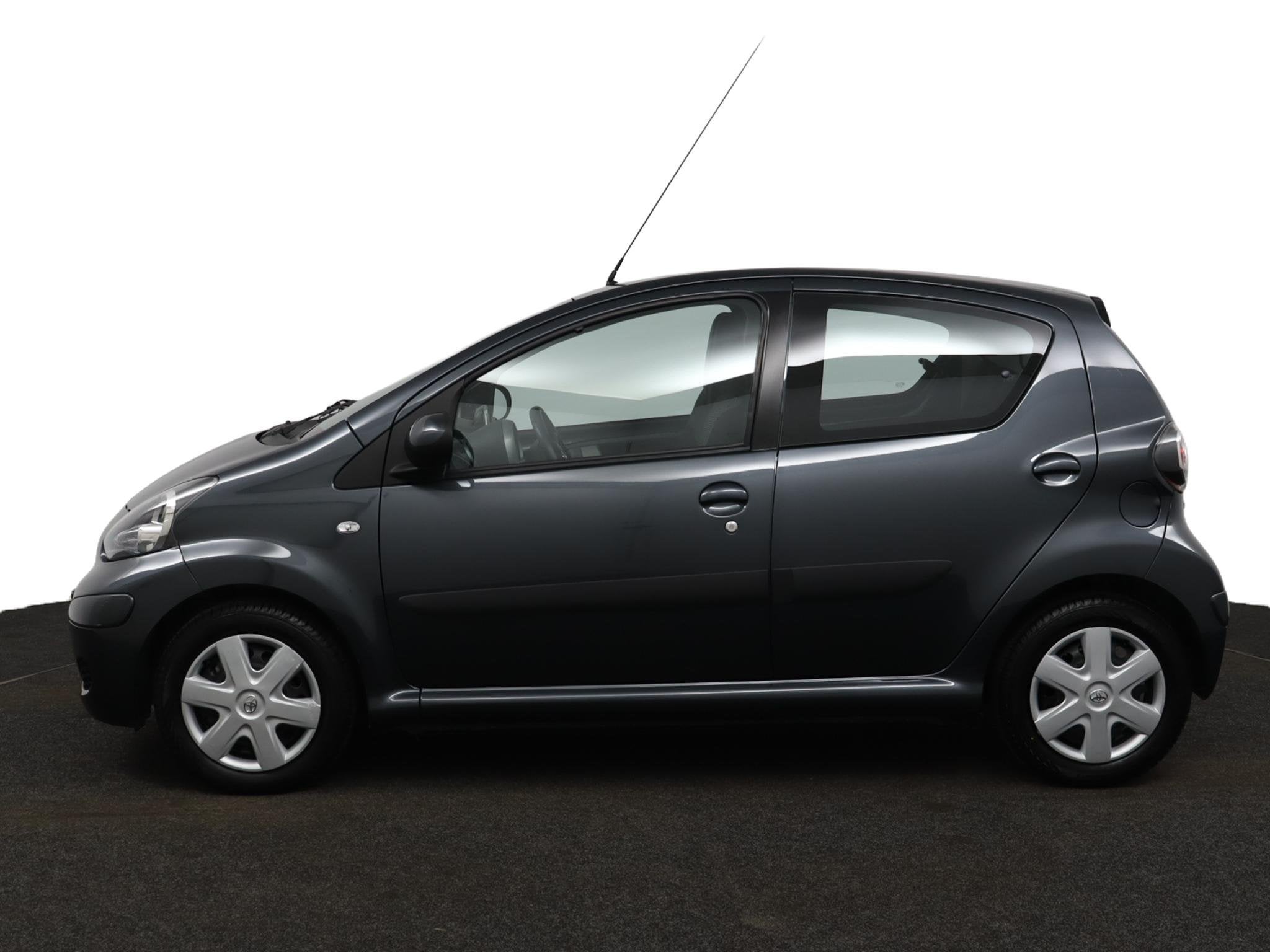 Toyota Aygo 1.0-12V Comfort Navigator | 1e Eigenaar | Heel w, Auto's, Toyota, Voorwielaandrijving, Gebruikt, 4 stoelen, 68 pk