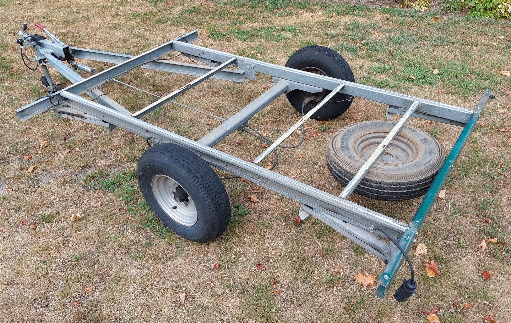 Gegalvaniseerd en geremd onderstel 650kg Alko torsie as, Ophalen, Gebruikt