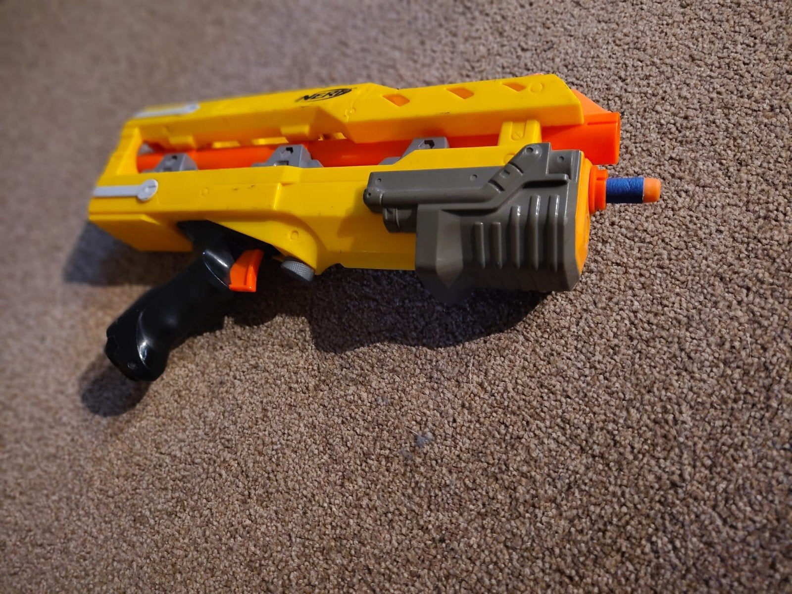 nerf pistolen, Ophalen of Verzenden, Zo goed als nieuw