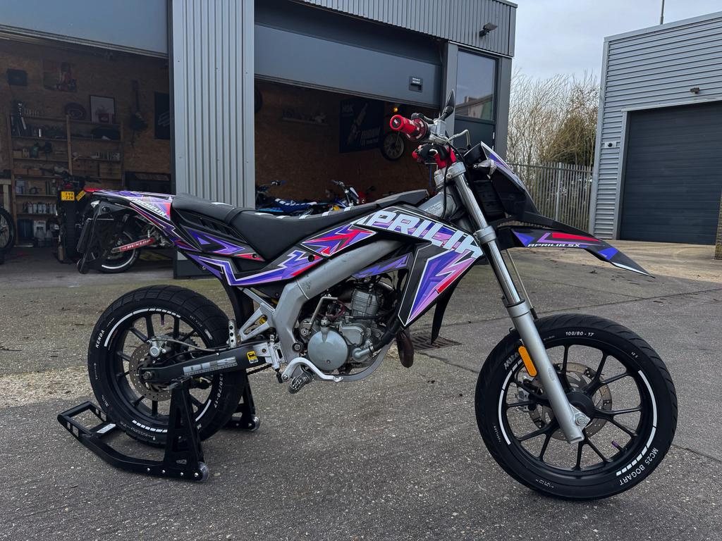 Mooie Aprilia SX50!, Fietsen en Brommers, Brommers | Crossbrommers, Zo goed als nieuw, Overige merken, Ophalen of Verzenden