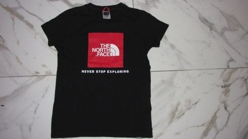 128 THE NORTH FACE shirt zwart rood, Ophalen of Verzenden, Zo goed als nieuw, Jongen, Shirt of Longsleeve