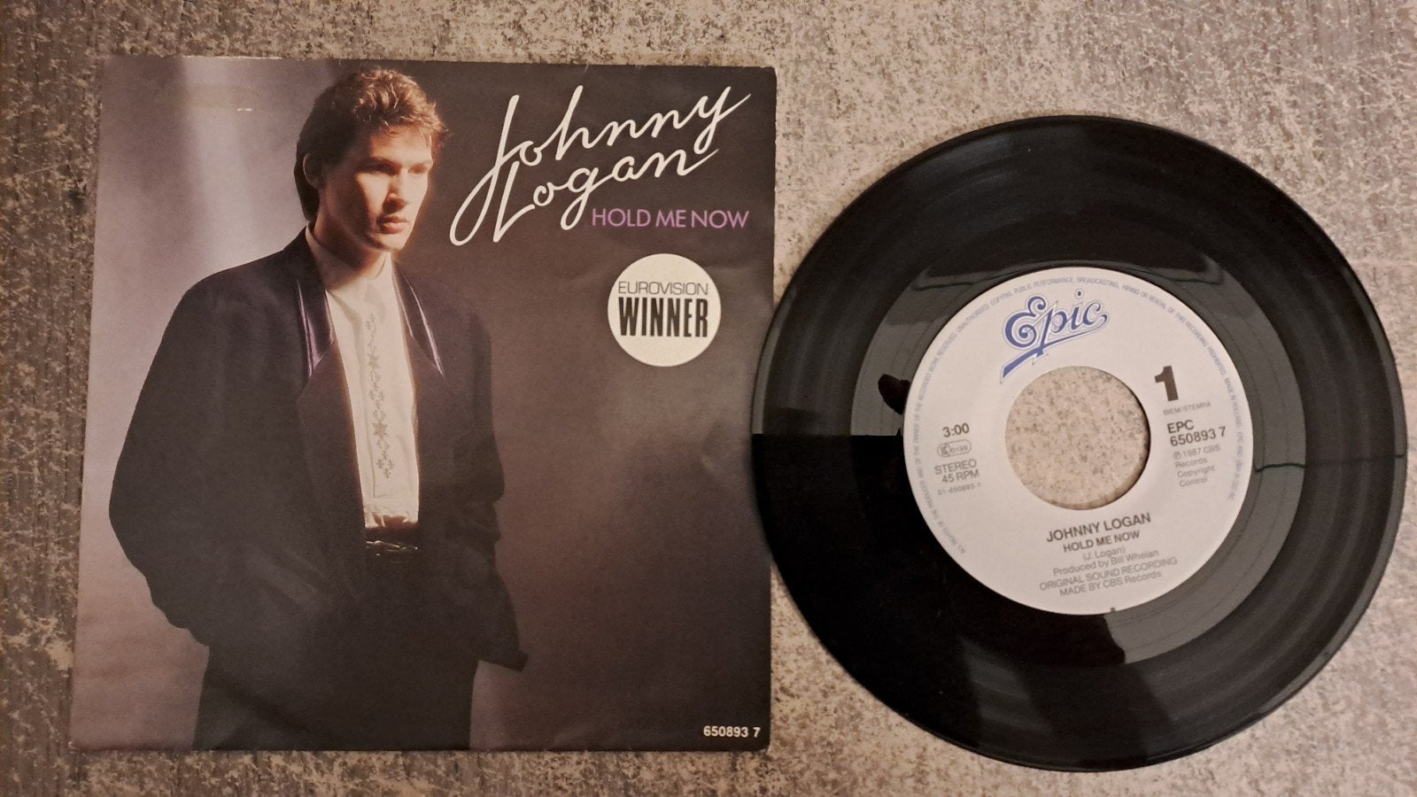 Johnny logan  - hold me now, Gebruikt, 7 inch, Pop, Fotohoes