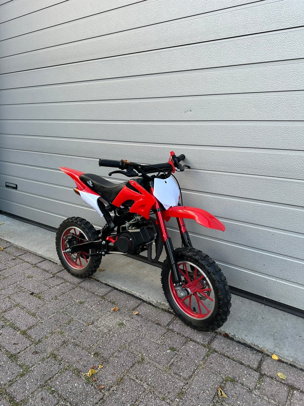 Ultra Crossmotor 49cc  - Zo goed als nieuw, Fietsen en Brommers, Minibikes, Midibikes en Pitbikes, Ophalen, Zo goed als nieuw