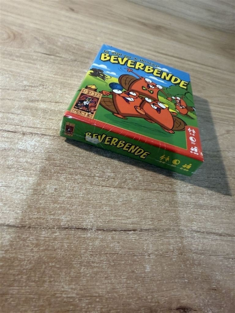 beverbende - 999 games - s6411, Verzenden, Zo goed als nieuw