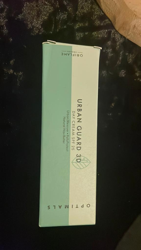 Oriflame dagcrème spf25 nieuw, Ophalen of Verzenden, Nieuw, Gehele gezicht