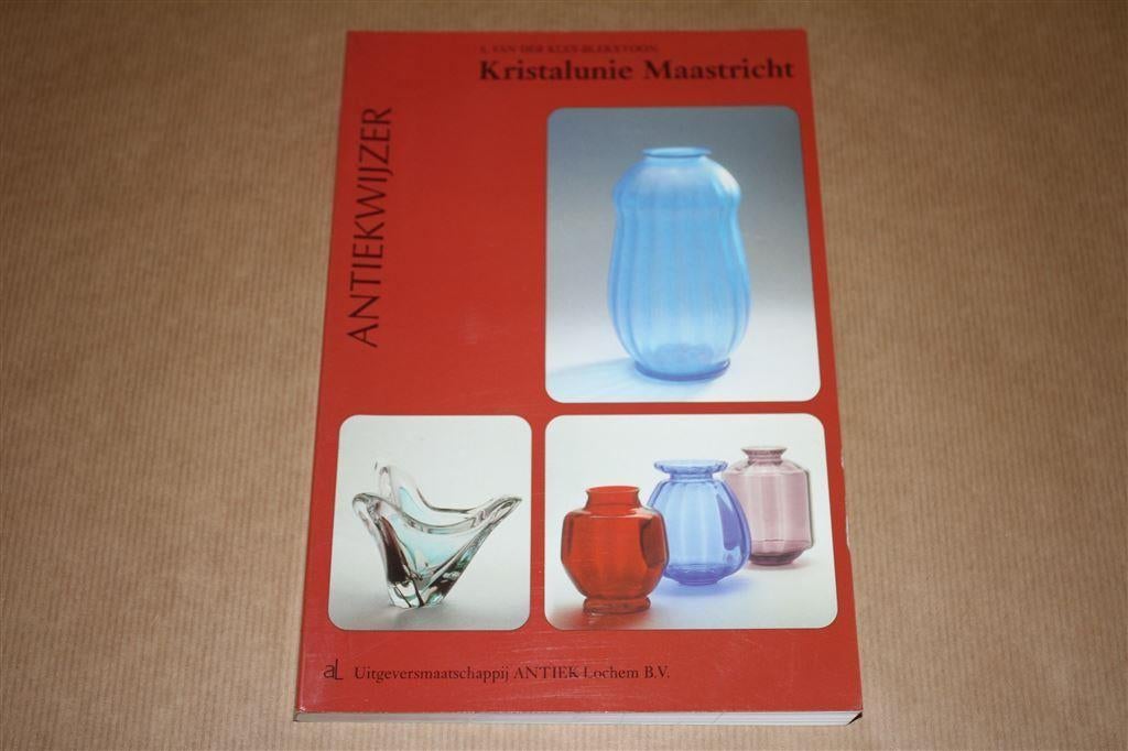Boek - Kristalunie Maastricht, Antiek en Kunst, Ophalen of Verzenden