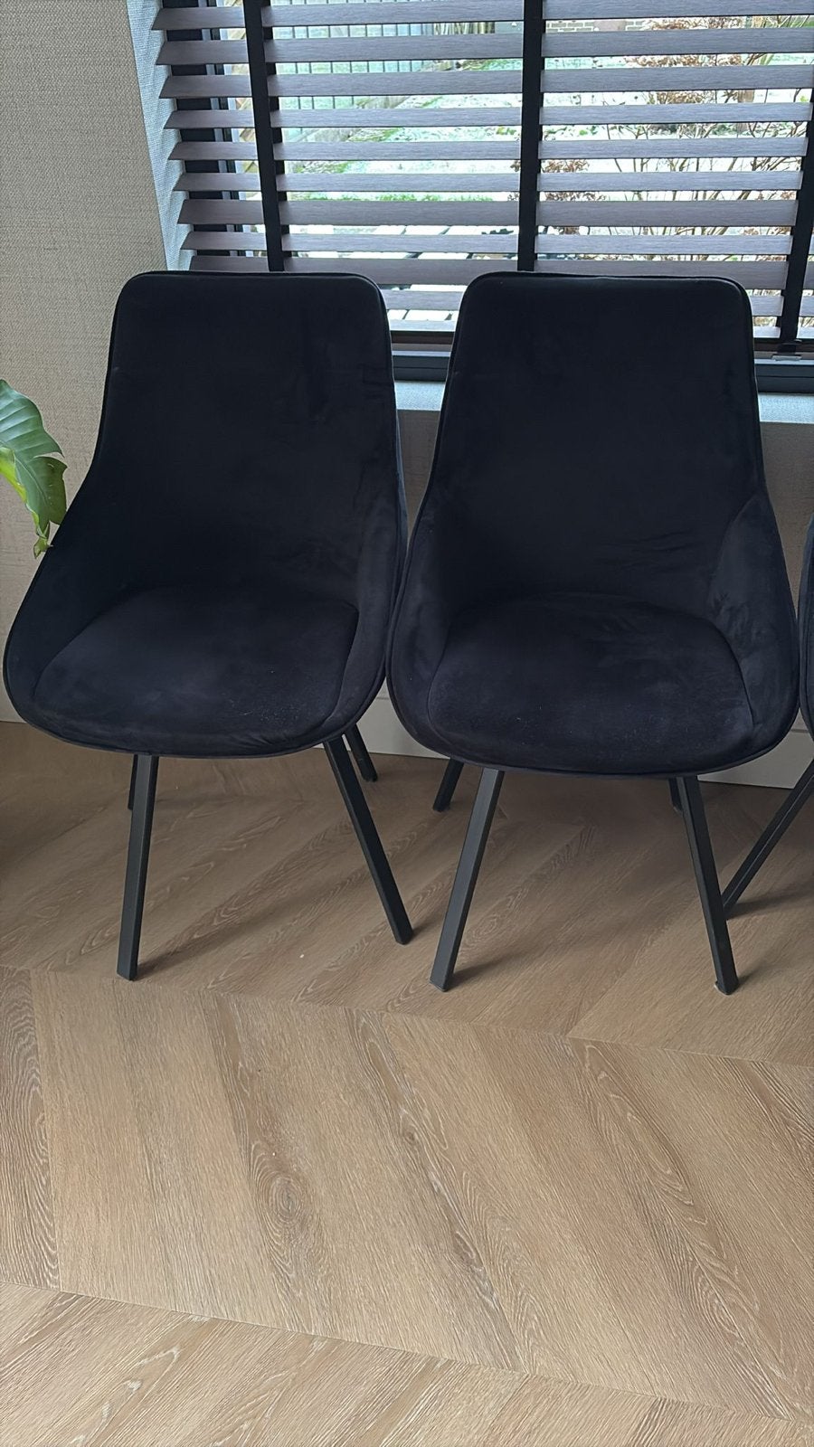 By-Beau zwarte velvet draaibare stoel, Ophalen, Zwart, Nieuw, Eén