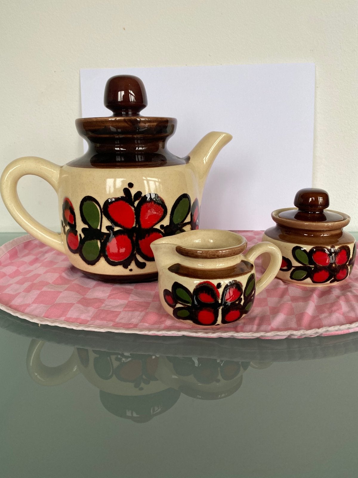 VINTAGE THEESTEL (THEEPOT, MELKKAN en SUIKERPOT), Verzamelen, Ophalen of Verzenden, Huis en Inrichting