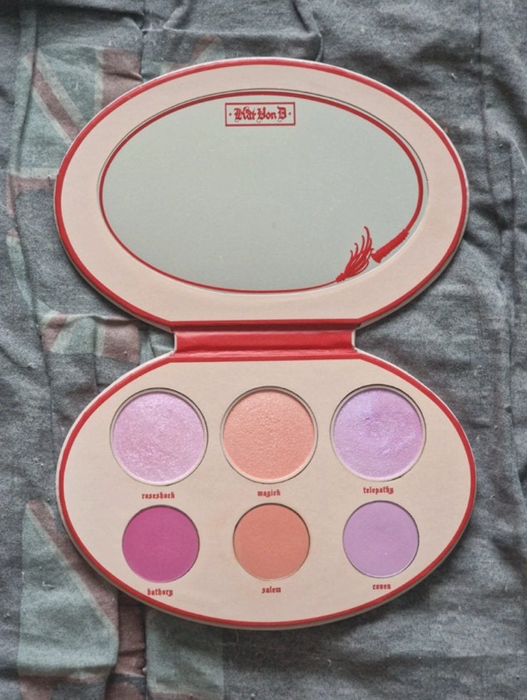 Kat Von D Blush & Highlight pallet, Wangen, Nieuw, Ophalen of Verzenden, Make-up