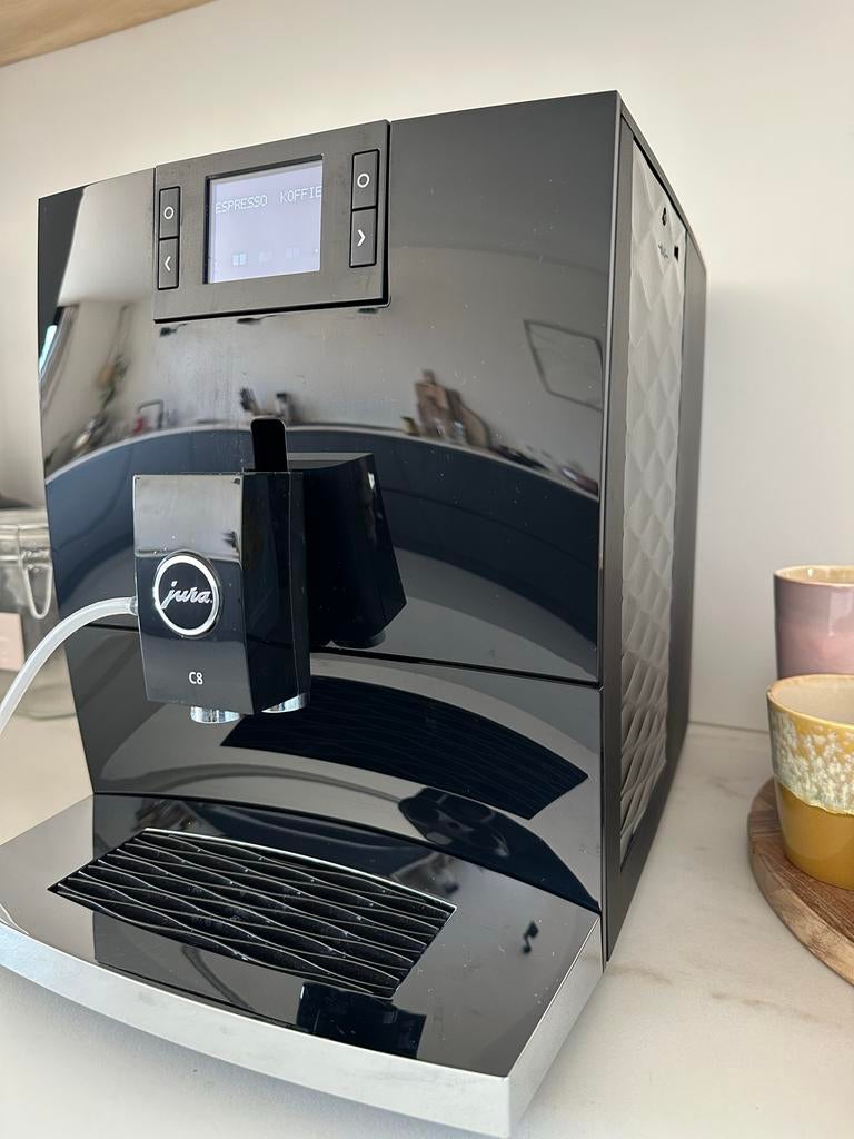 JURA C8 (EA) Koffie volautomaat, Witgoed en Apparatuur, Koffiezetapparaten, Koffiemachine, Koffiebonen, Zo goed als nieuw, 2 tot 4 kopjes